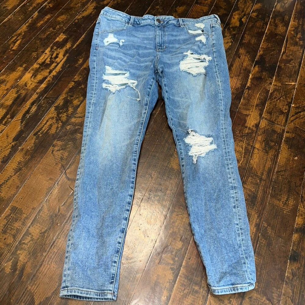 American Eagle distressed normcore 20 long jeggings